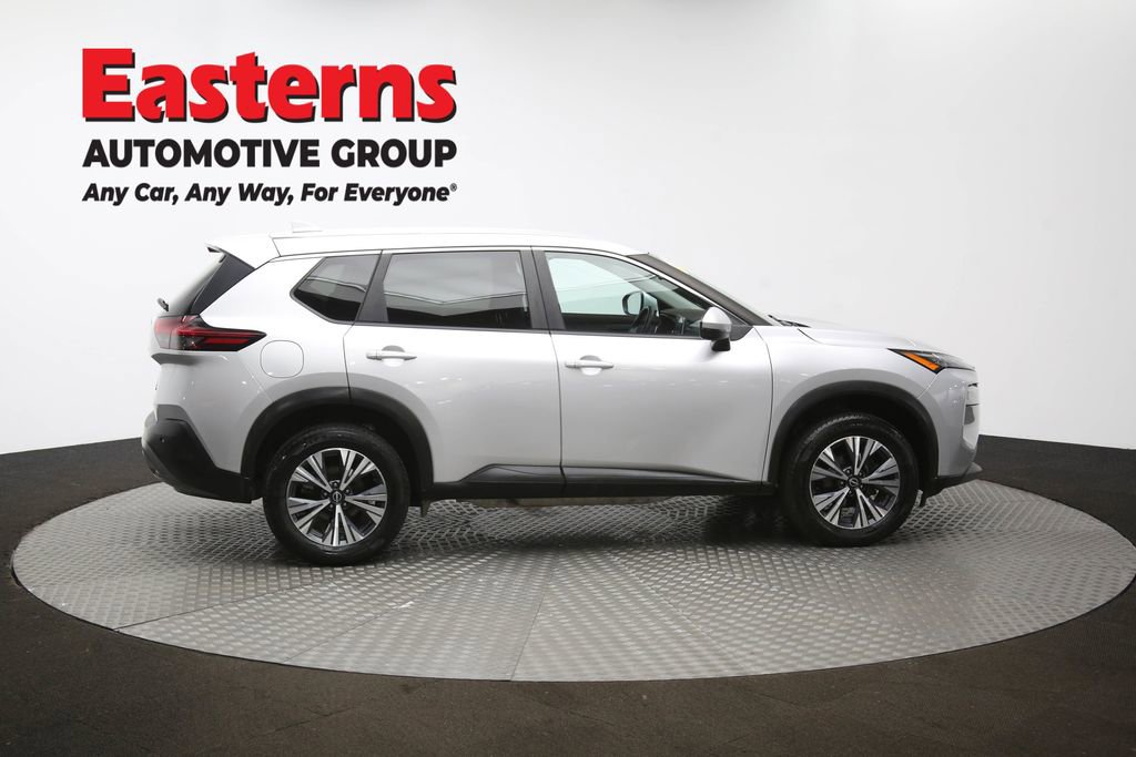 Used 2022 Nissan Rogue SV image 45