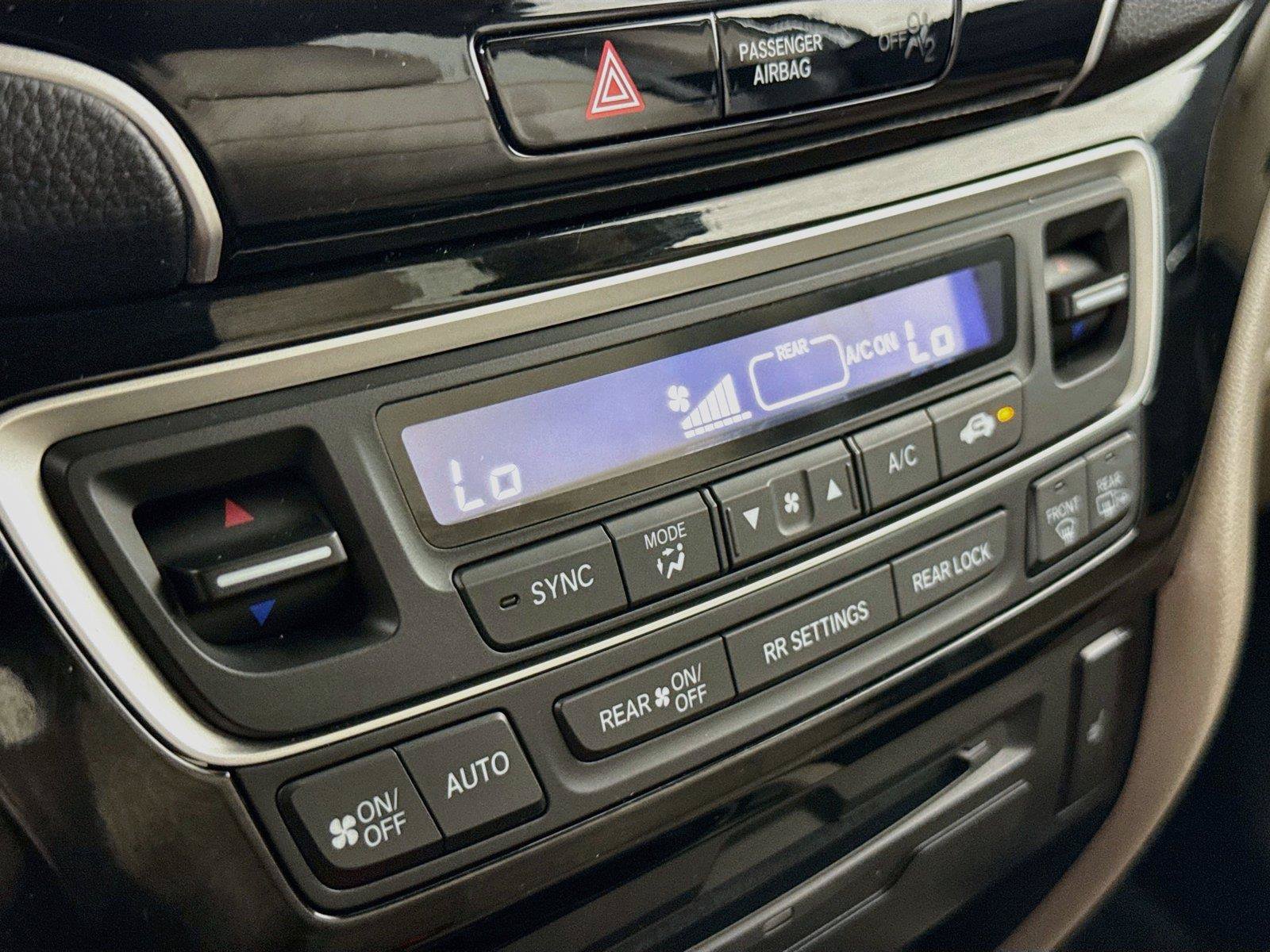 Used 2021 Honda Pilot Touring image 18