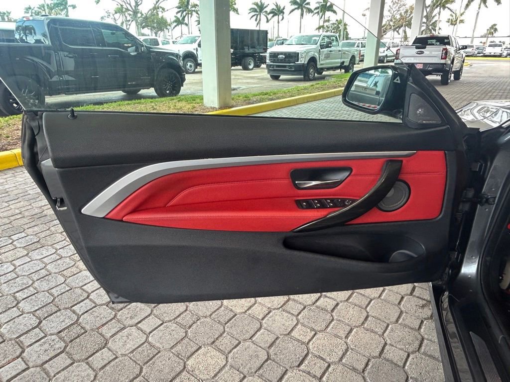 Used 2020 BMW 440i Convertible w/ M Sport Package RWD image 32