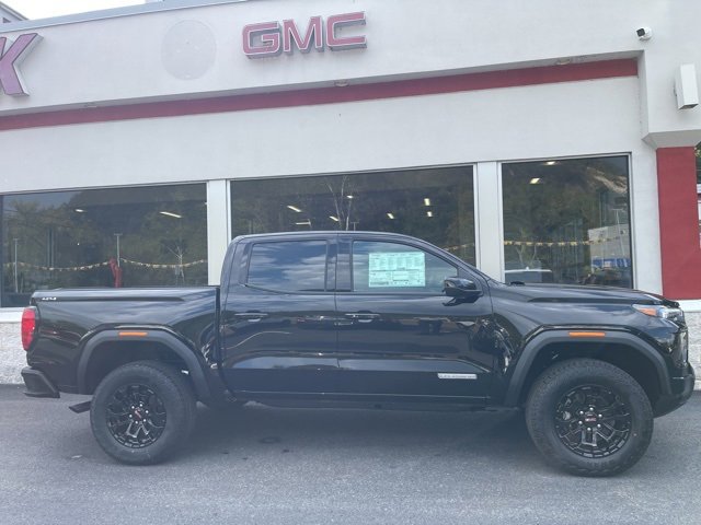 New 2026 GMC Canyon Elevation w/ Convenience Package image 4
