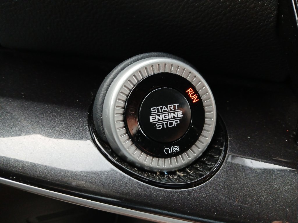 Used 2024 Jeep Wagoneer L Base image 41