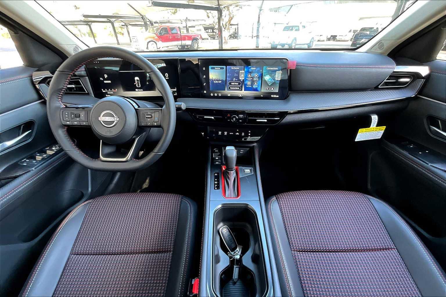 New 2026 Nissan Kicks SR image 5