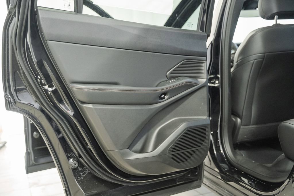 New 2026 Jeep Cherokee Limited image 38