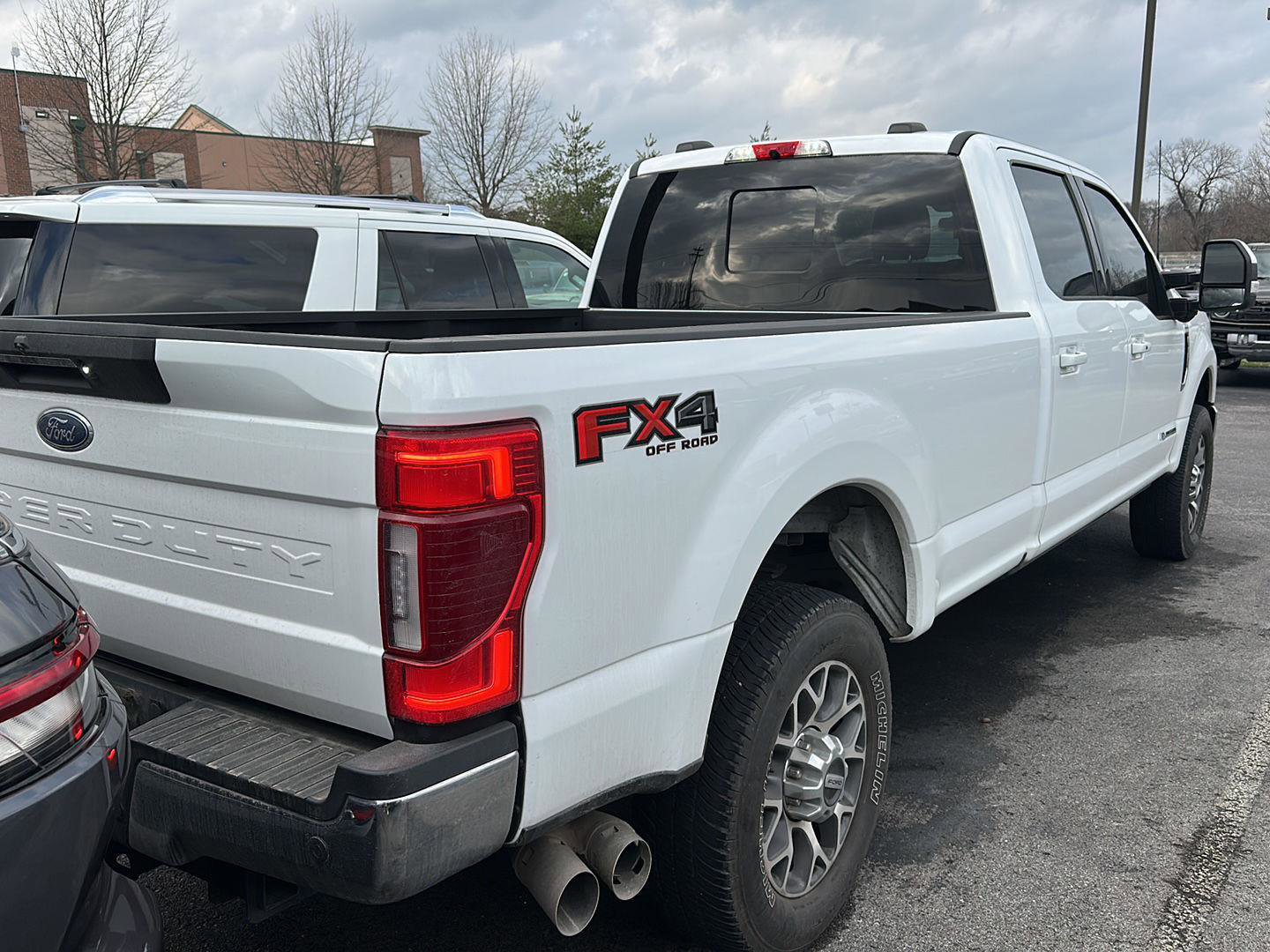 Used 2022 Ford F250 Lariat w/ Lariat Ultimate Package image 3