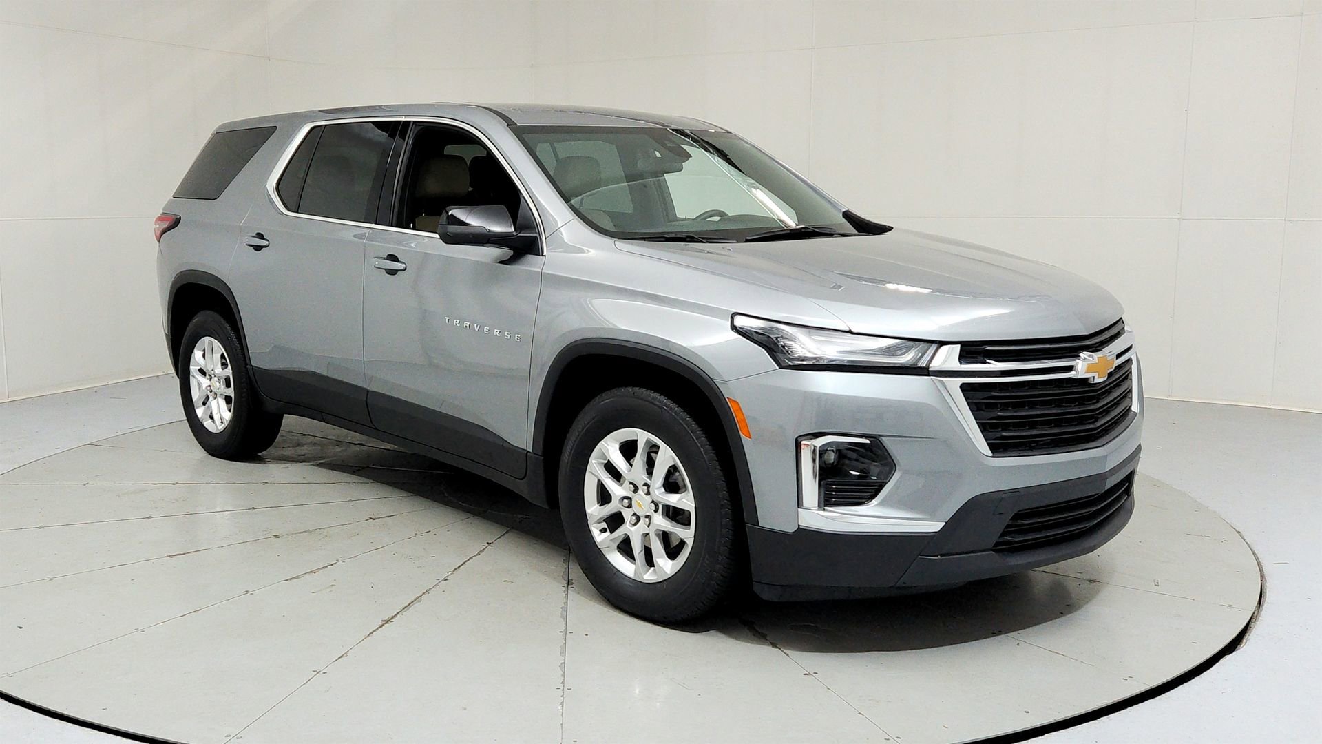 Certified 2023 Chevrolet Traverse LS FWD image 7