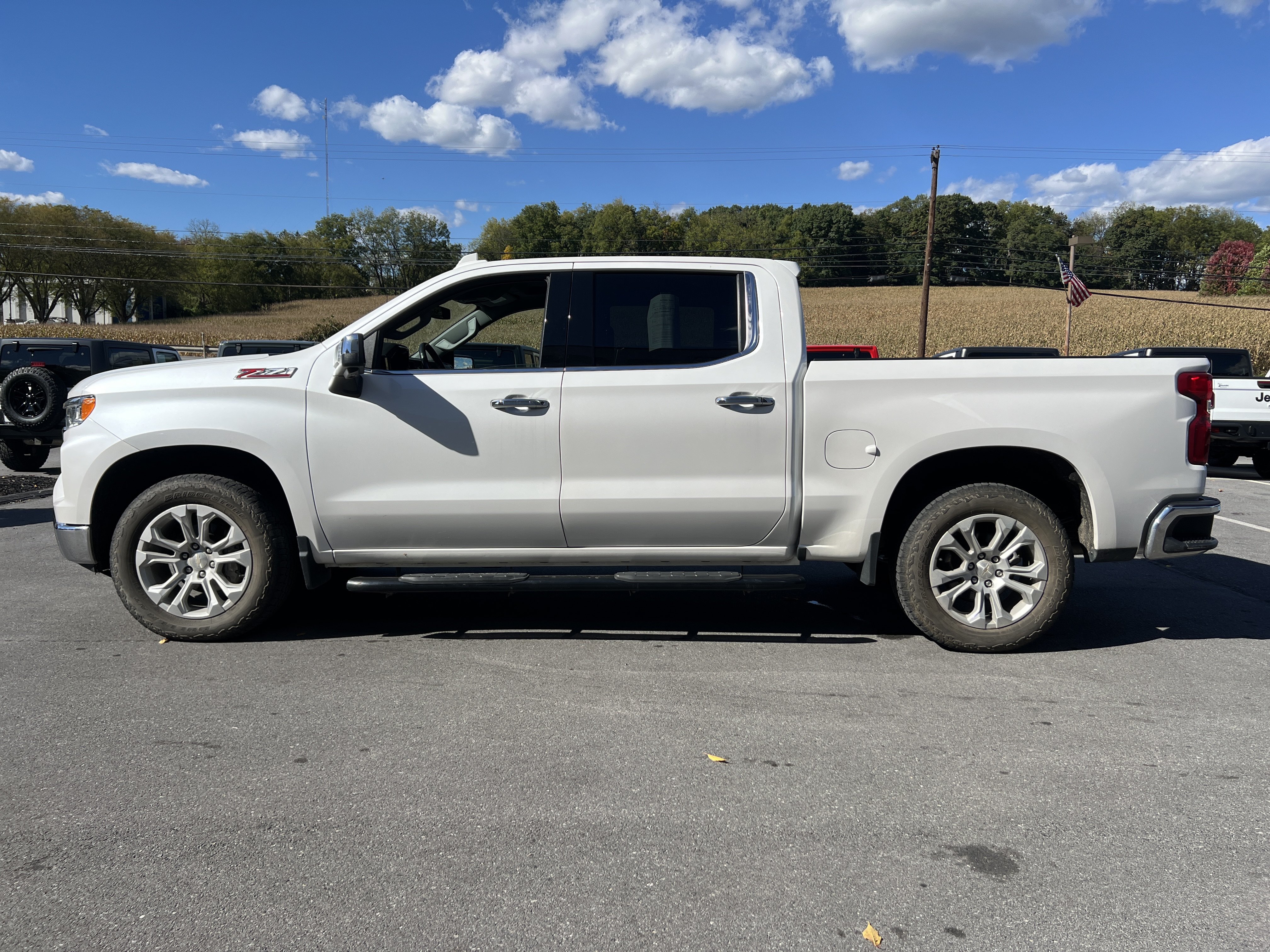 Used 2022 Chevrolet Silverado 1500 LTZ AWD/4WD image 6