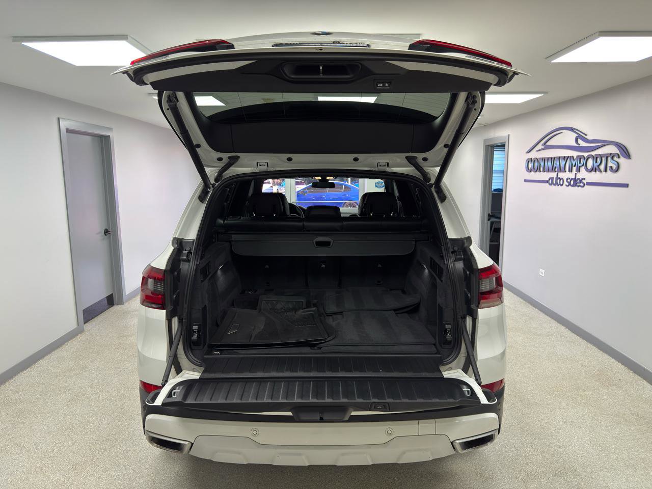 Used 2021 BMW X5 xDrive40i w/ Convenience Package AWD/4WD image 38