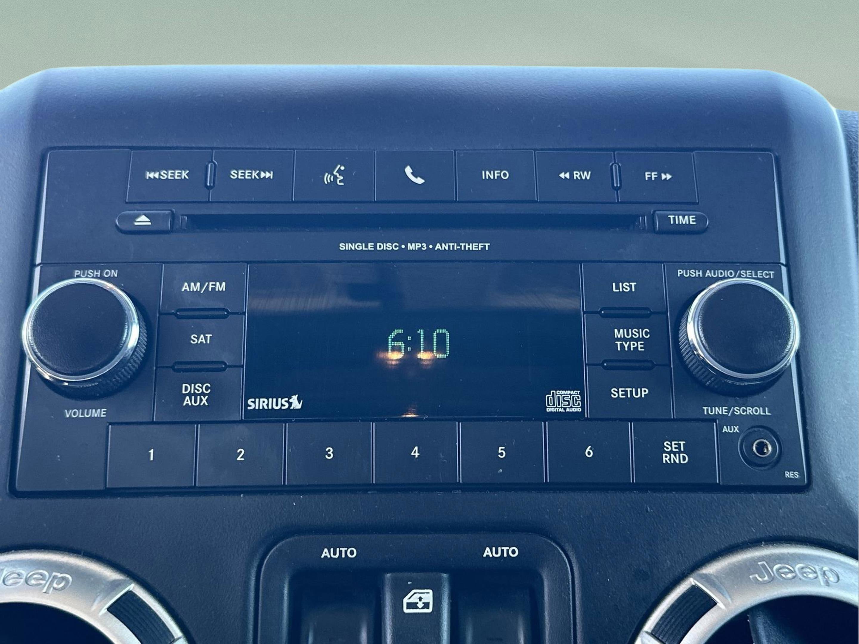 Used 2017 Jeep Wrangler Unlimited Sahara w/ Max Tow Package image 12