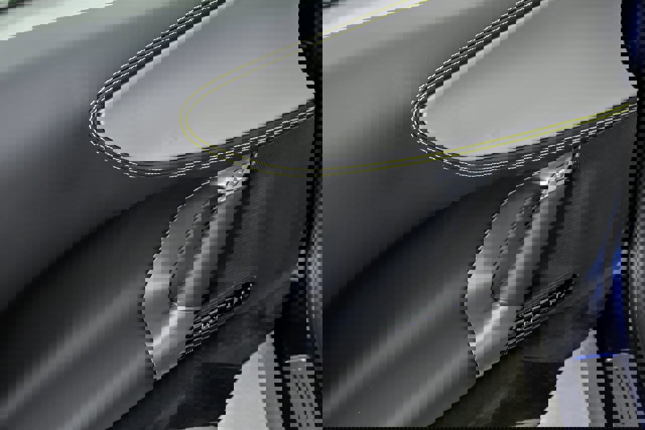 Used 2023 Ferrari SF90 Stradale image 18