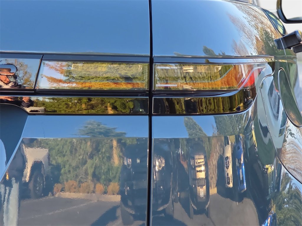 New 2026 Land Rover Range Rover Evoque S image 36