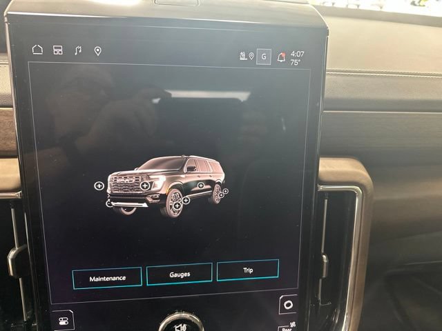 Used 2025 GMC Yukon XL Denali Ultimate AWD/4WD image 31