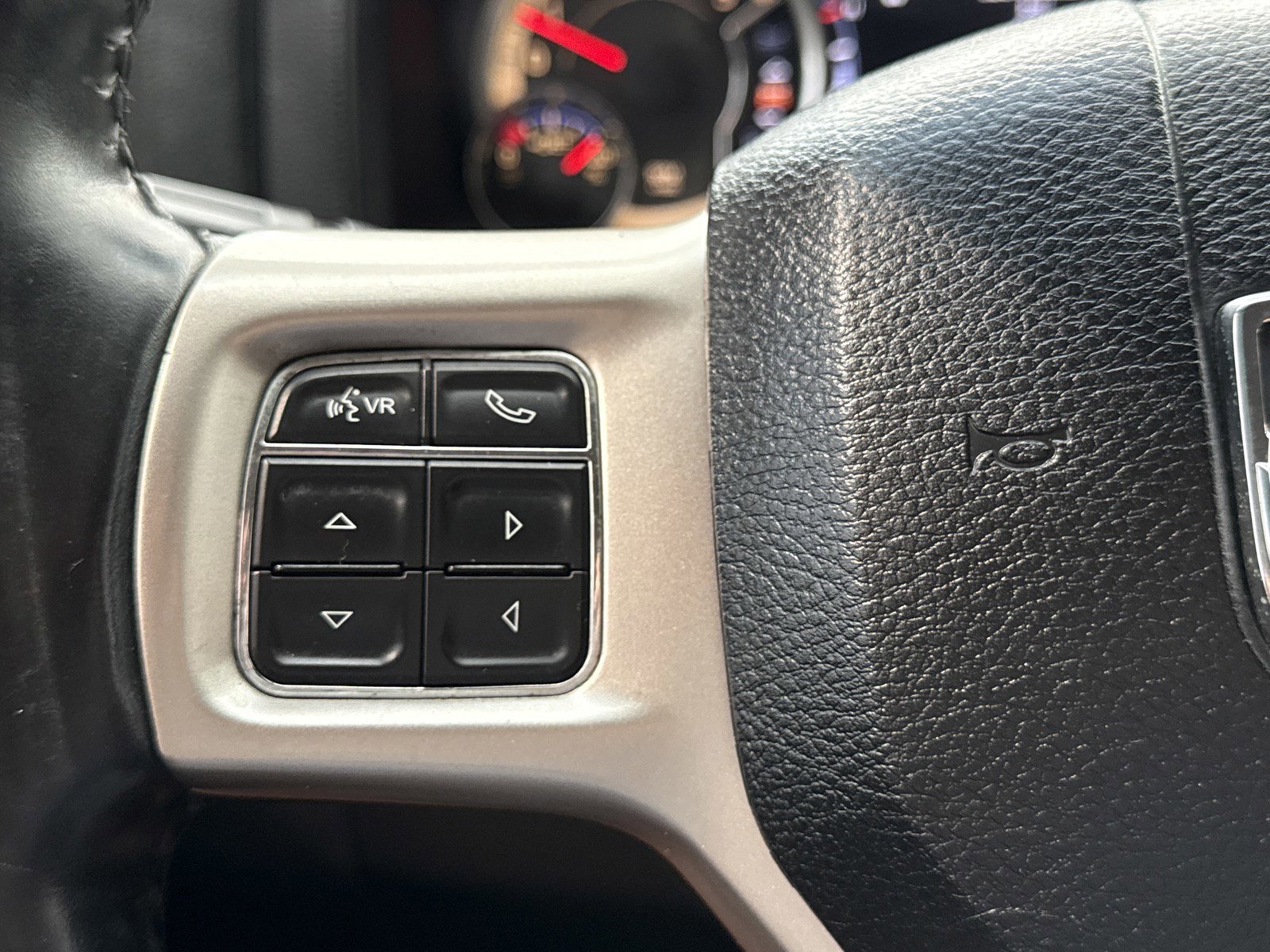 Used 2014 RAM 2500 Laramie AWD/4WD image 20