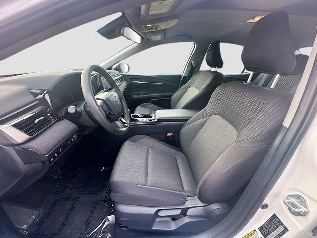 Used 2025 Toyota Camry LE FWD image 19