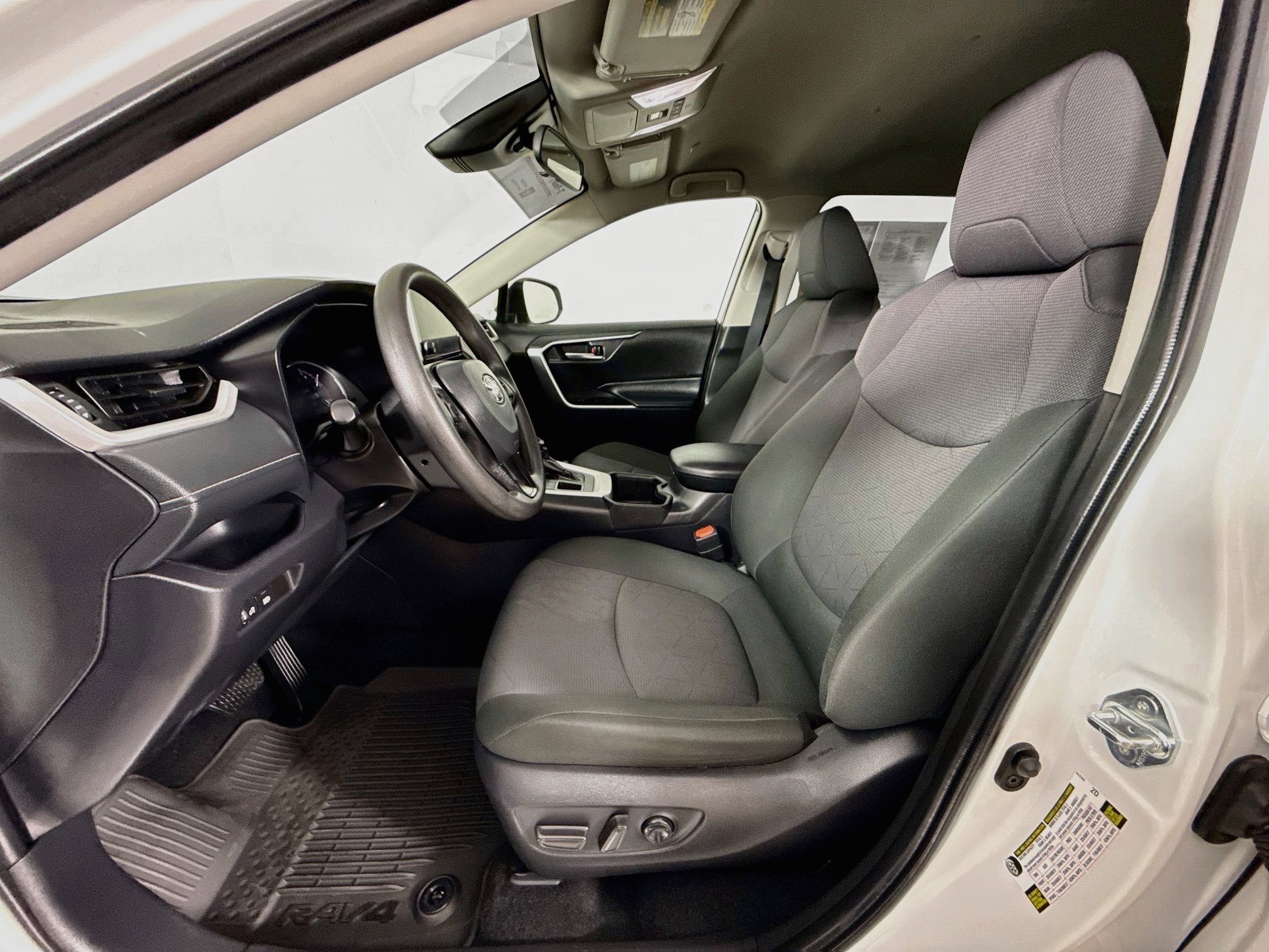 Certified 2025 Toyota RAV4 XLE AWD/4WD image 21