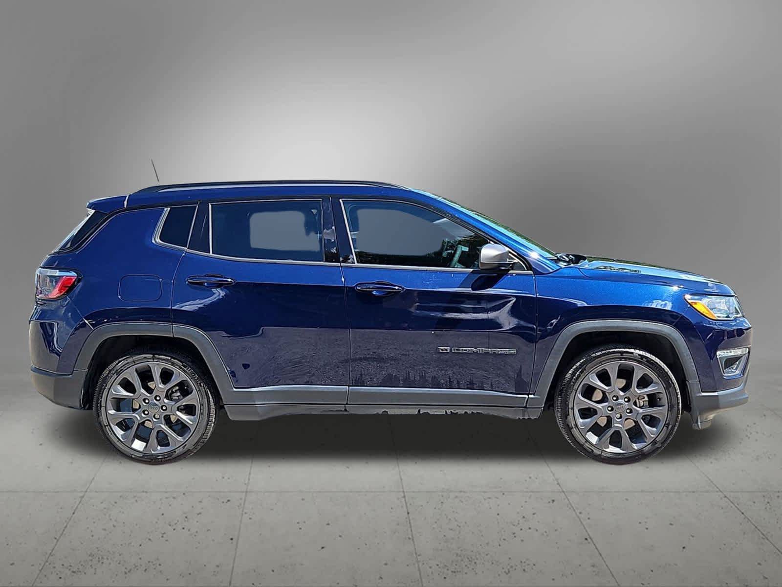 Used 2021 Jeep Compass Latitude w/ Driver Assistance Group FWD image 7
