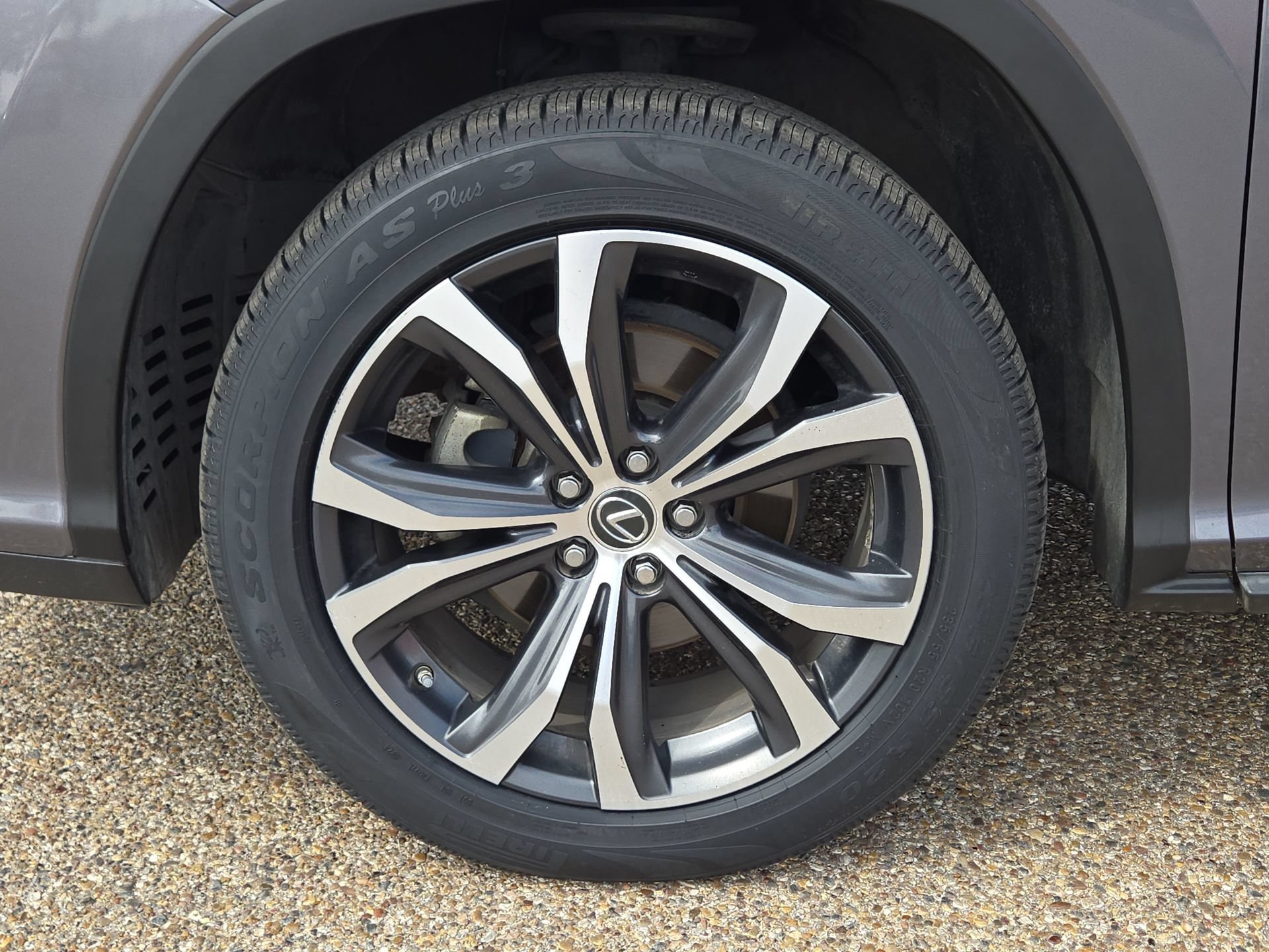 Used 2018 Lexus RX 350L FWD w/ Premium Package image 11
