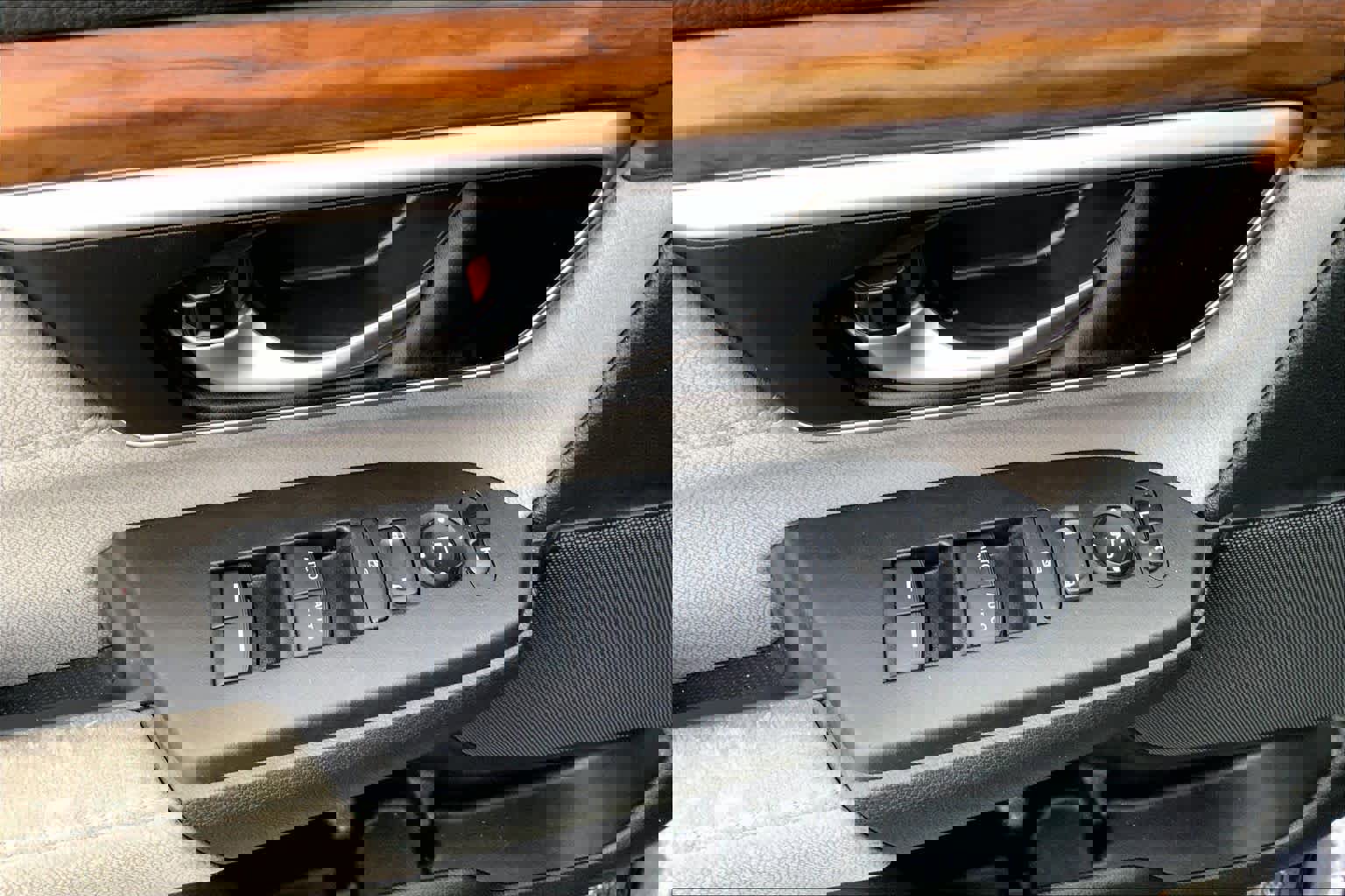 Used 2019 Honda CR-V EX image 36