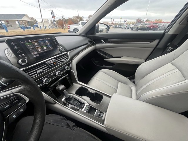 Used 2018 Honda Accord EX image 13