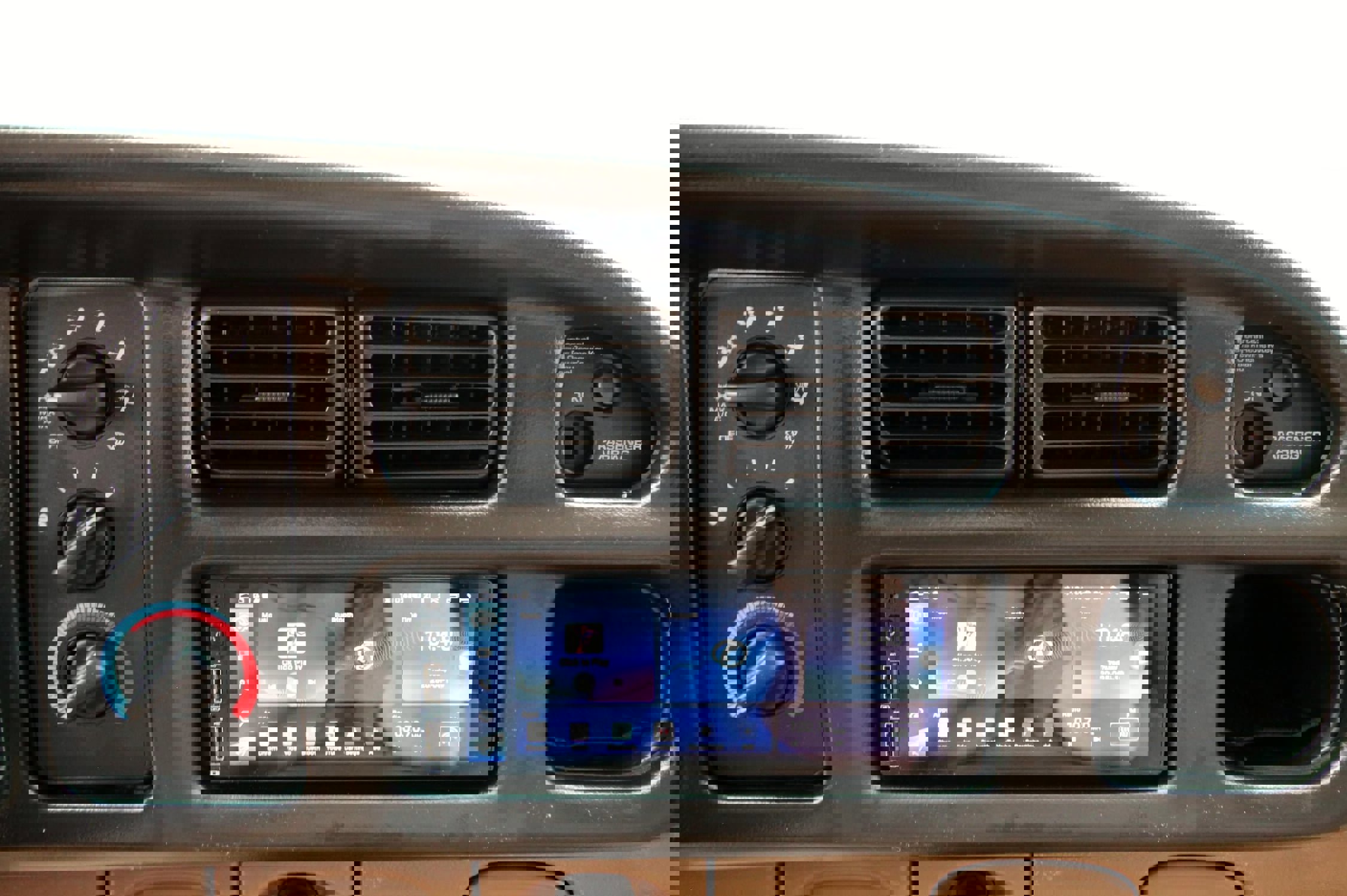 Used 2002 Dodge Ram 2500 Truck SLT image 29