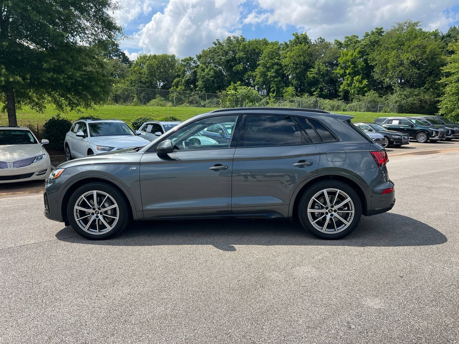 Used 2023 Audi Q5 e Prestige w/ Prestige Package AWD/4WD image 5