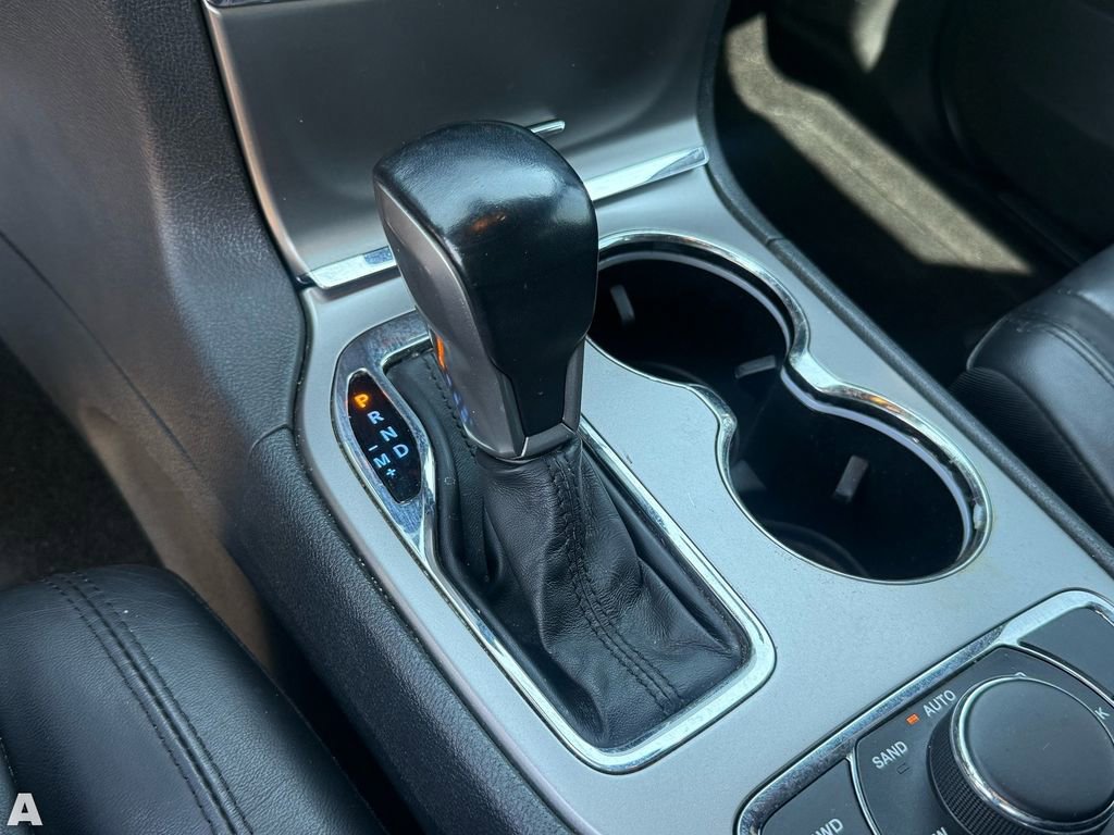 Used 2020 Jeep Grand Cherokee Limited image 24