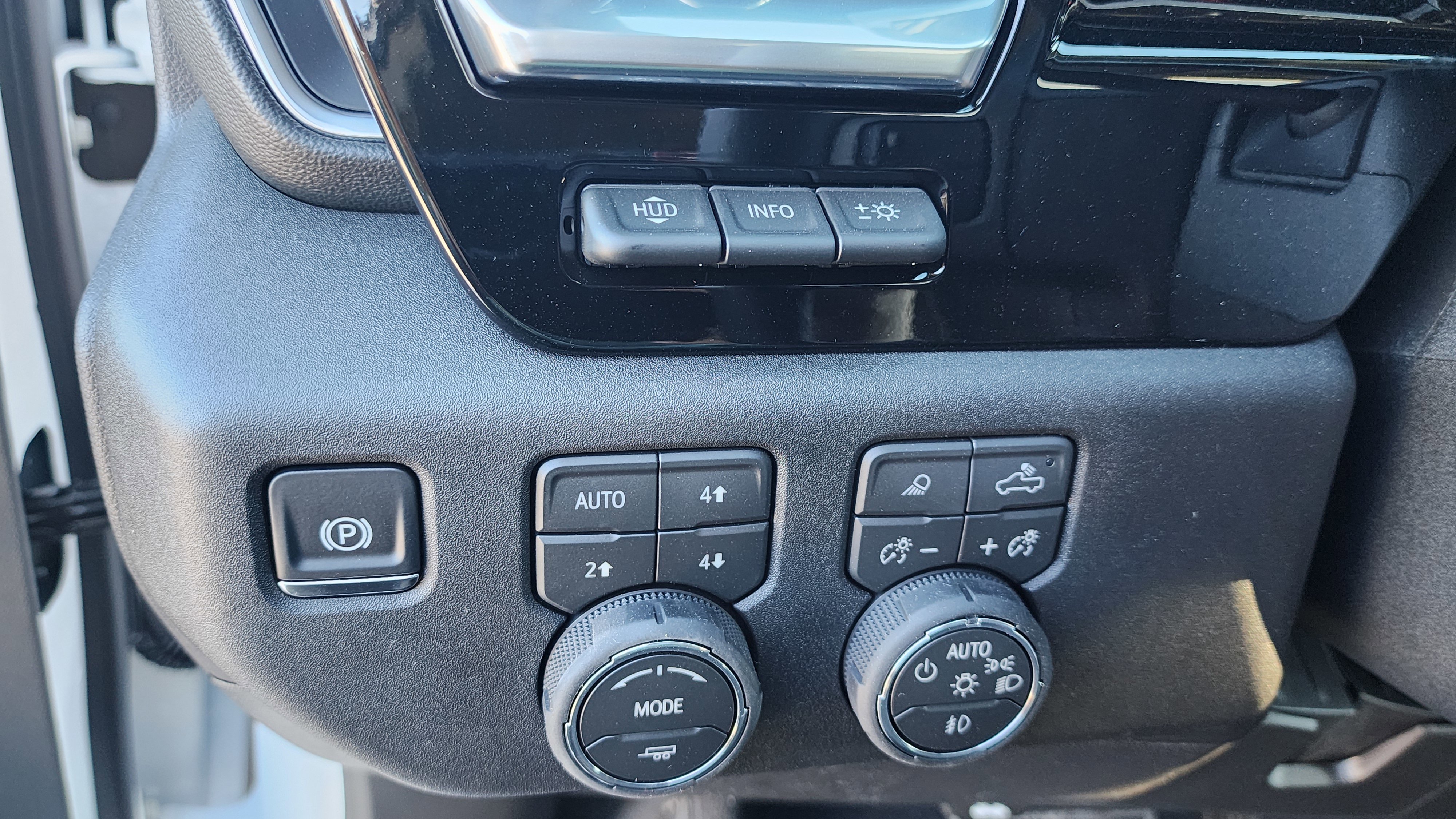 New 2026 Chevrolet Silverado 2500 LTZ image 12