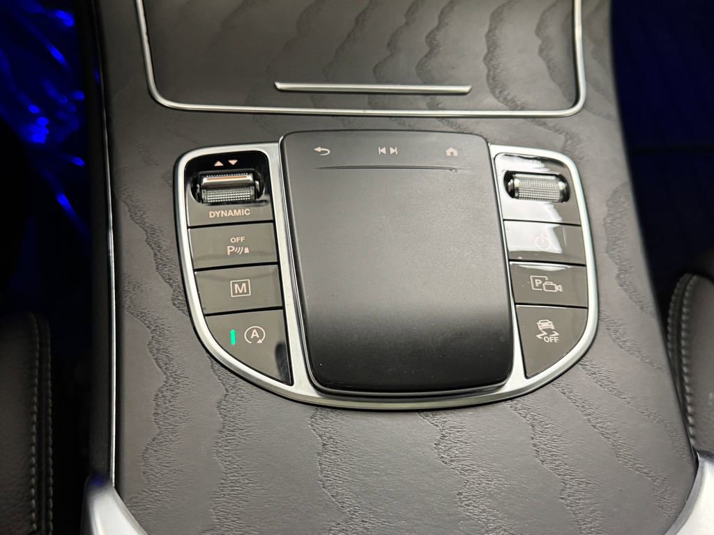 Used 2021 Mercedes-Benz GLC 300 image 25