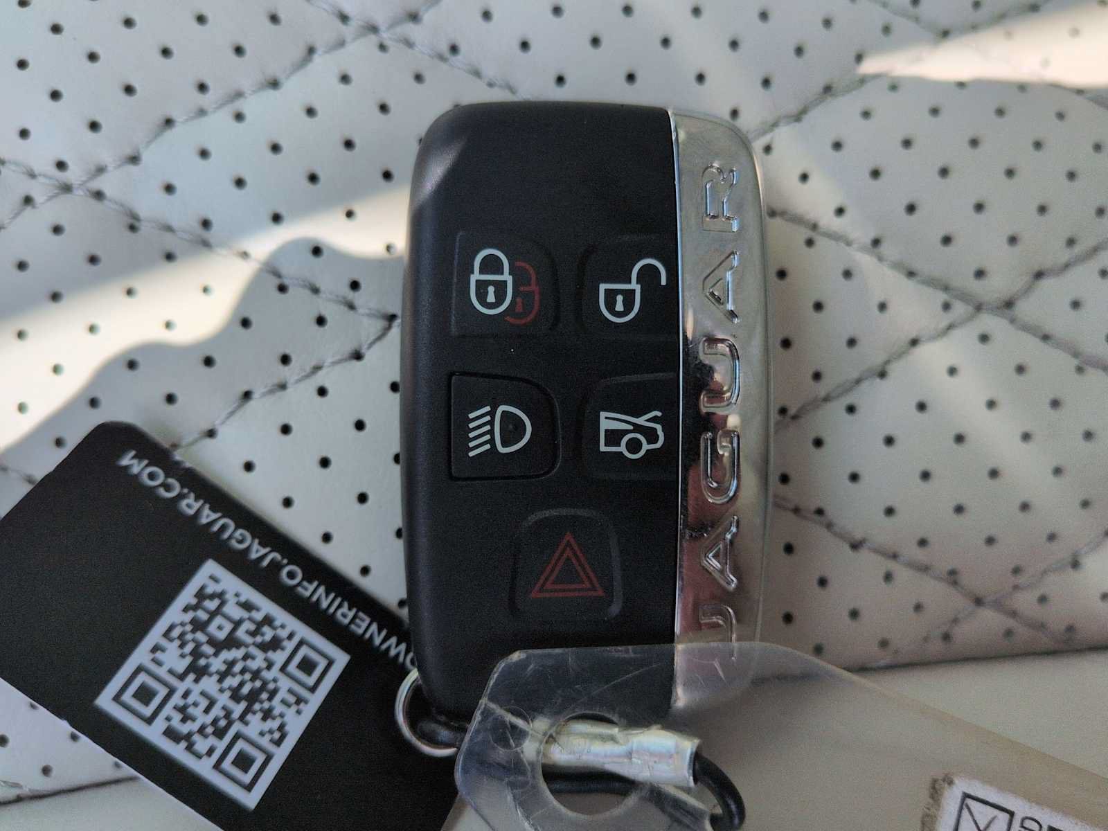 Used 2019 Jaguar XJ AWD image 38