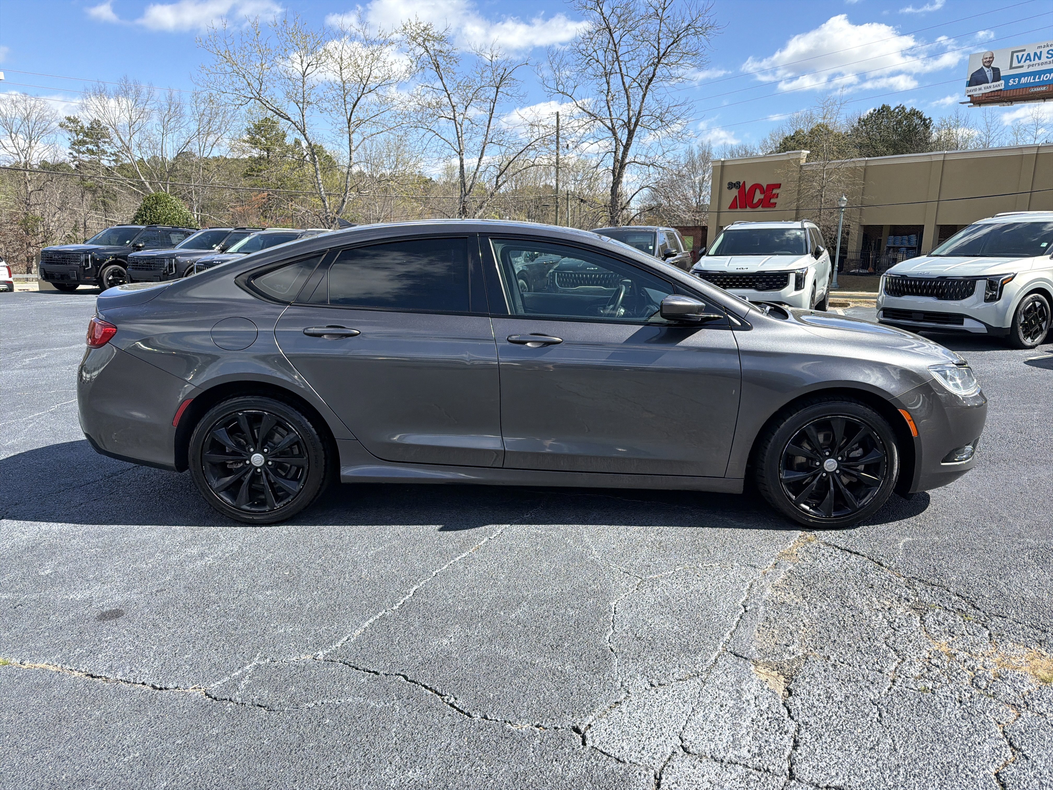 Used 2015 Chrysler 200 S w/ Navigation & Sound Group I image 5