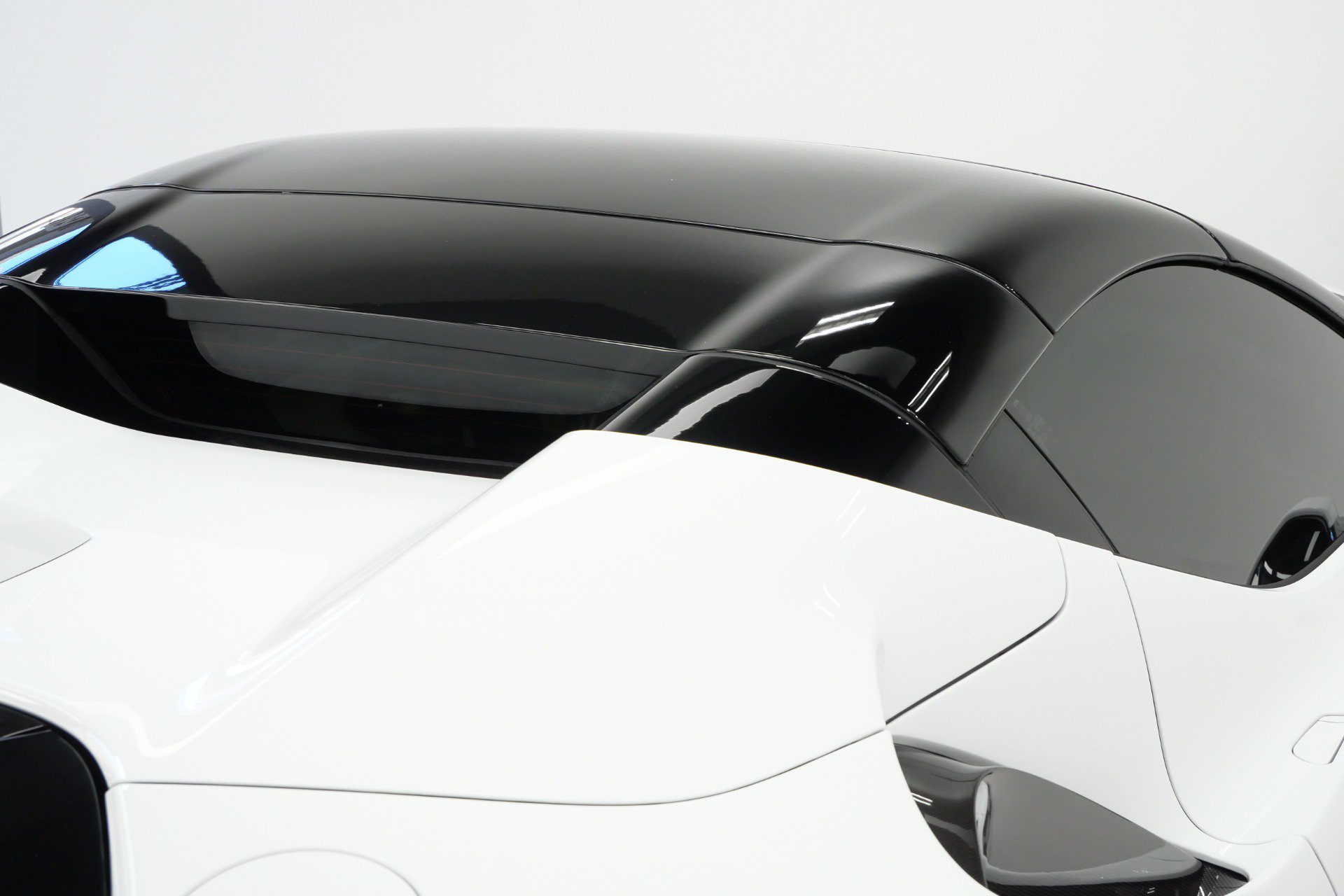 Used 2025 Ferrari SF90 Spider AWD/4WD image 64