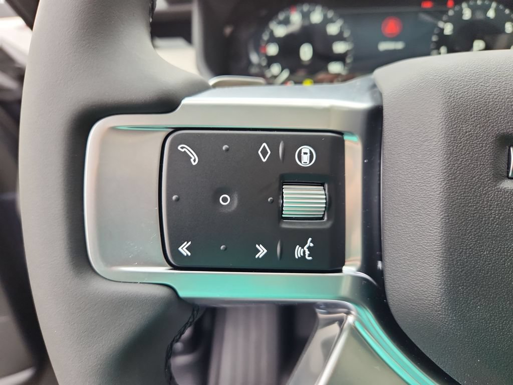 Used 2026 Land Rover Discovery S AWD/4WD image 19
