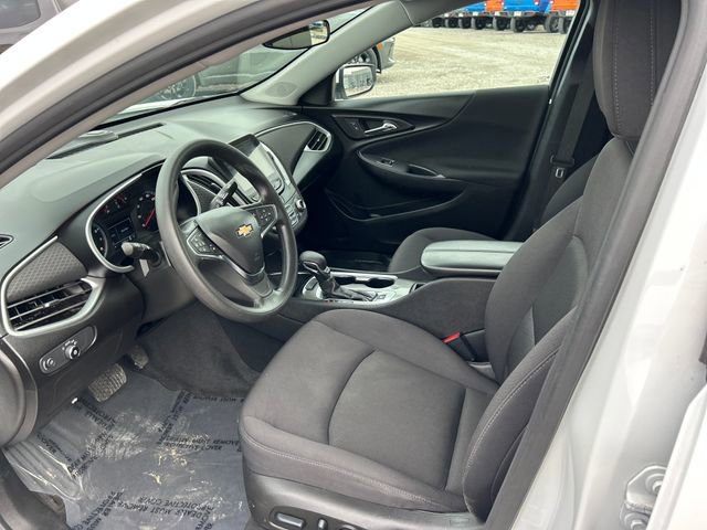 Used 2024 Chevrolet Malibu LT image 30