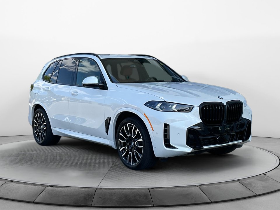 Used 2026 BMW X5 sDrive40i w/ M Sport Package RWD image 1