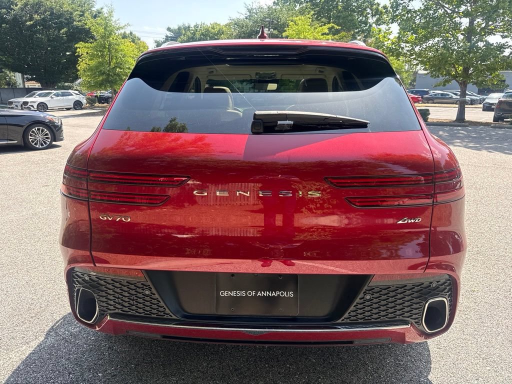 Used 2025 Genesis GV70 2.5T w/ Select Package AWD/4WD image 9