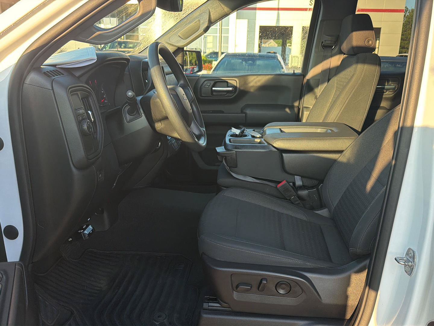 Used 2022 Chevrolet Silverado 1500 Custom RWD image 10