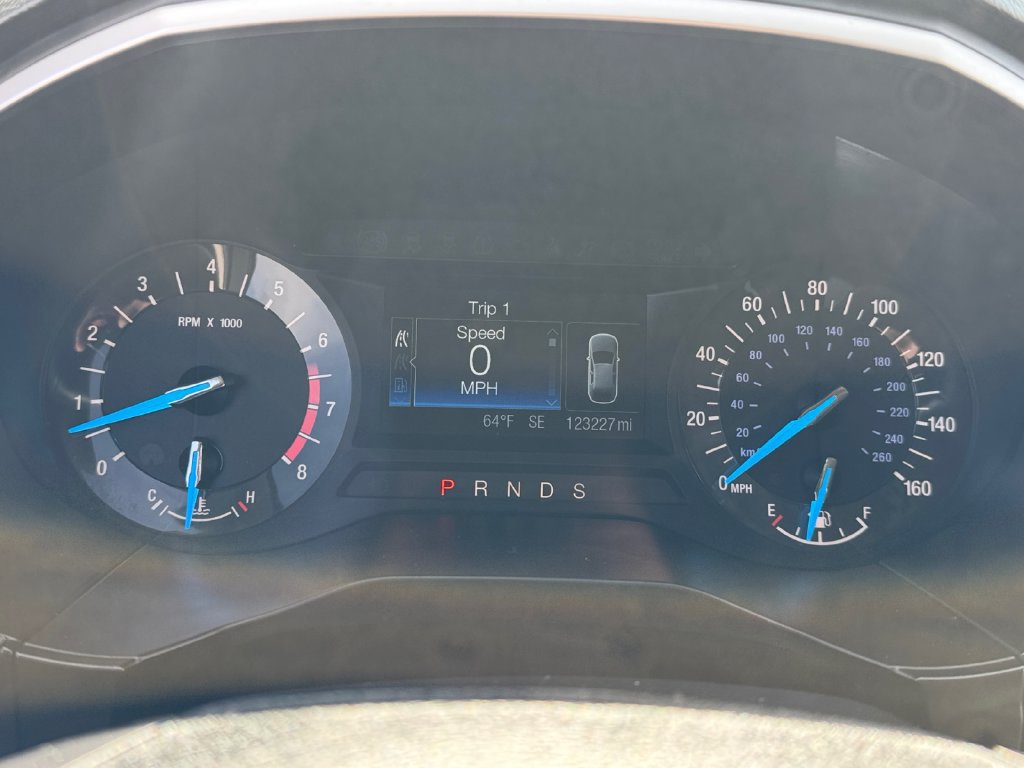 Used 2018 Ford Edge SEL FWD image 14