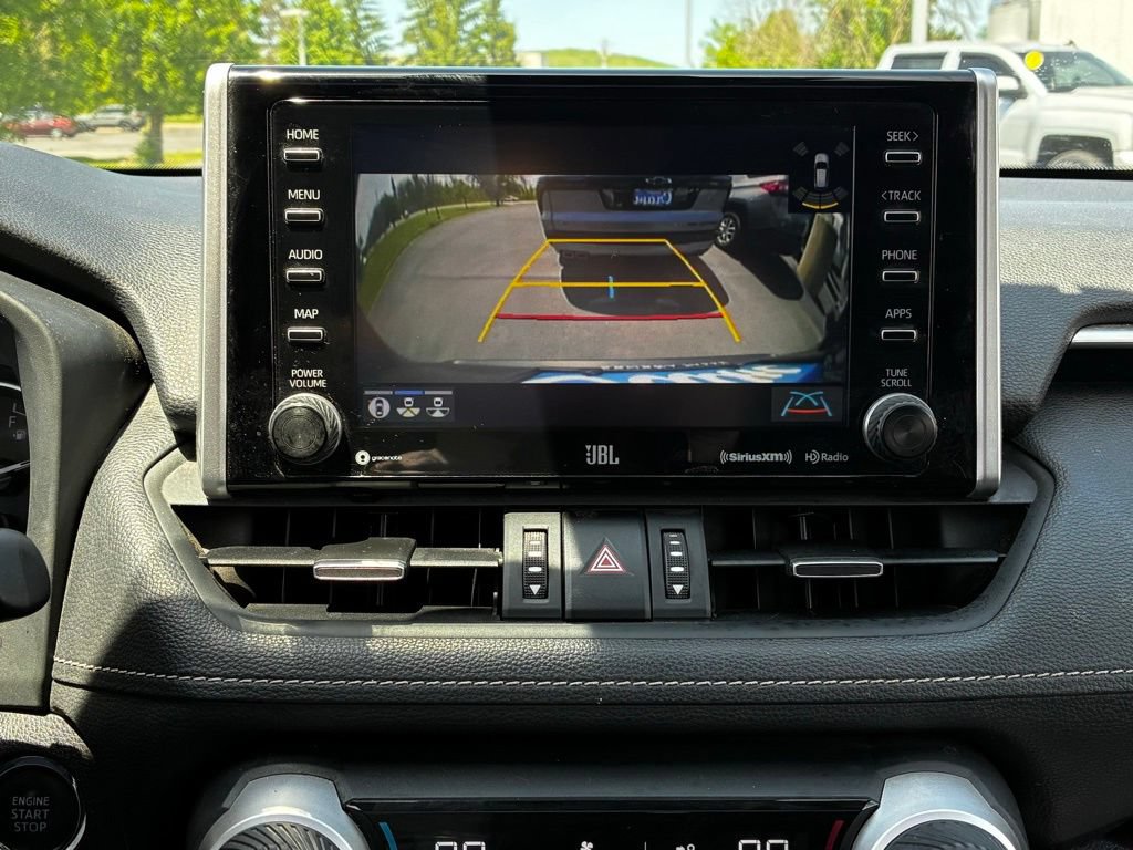 Used 2020 Toyota RAV4 Limited AWD/4WD image 17