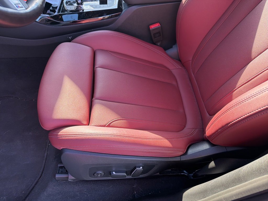 Used 2024 BMW X3 sDrive30i w/ Premium Package w/ZPA image 8