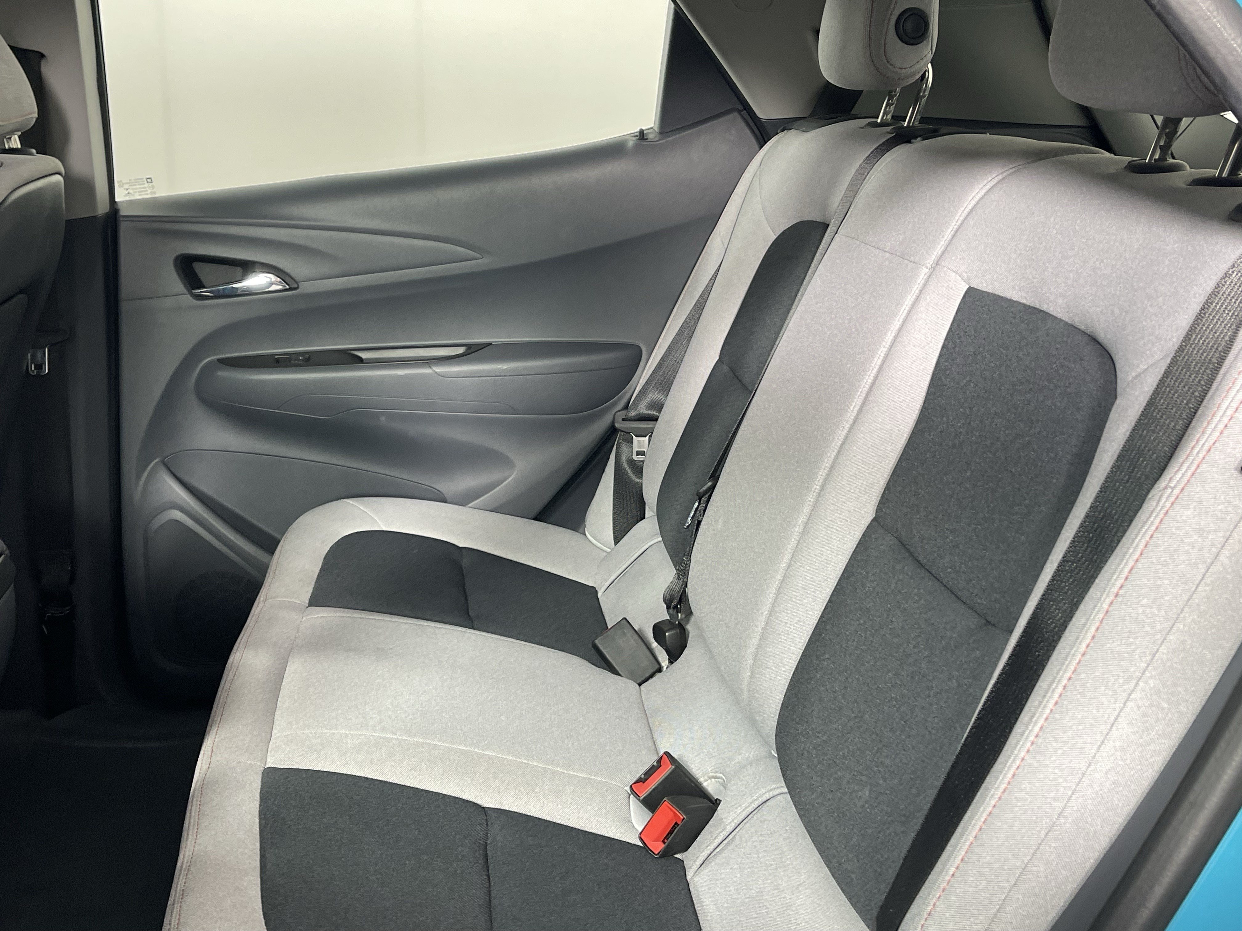 Used 2020 Chevrolet Bolt LT FWD image 15
