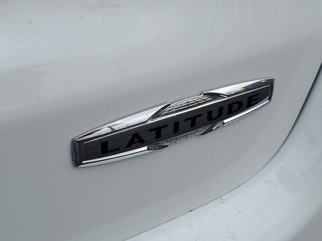 Used 2023 Jeep Compass Latitude image 7