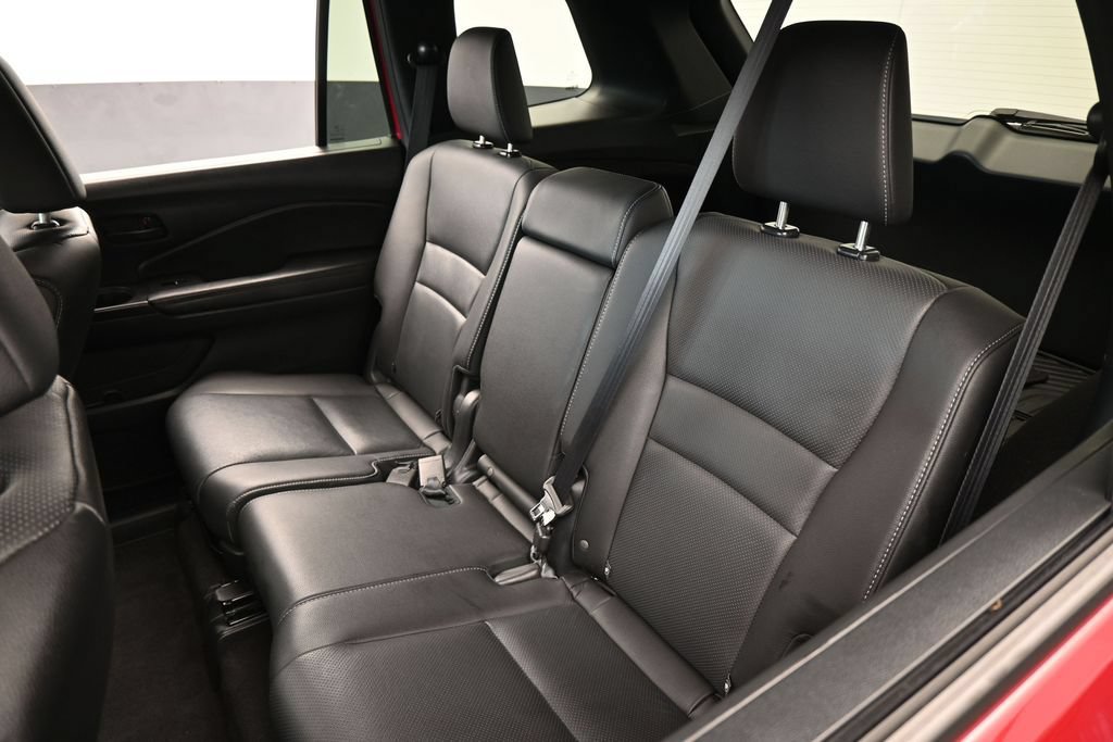 Used 2025 Honda Passport EX-L image 40