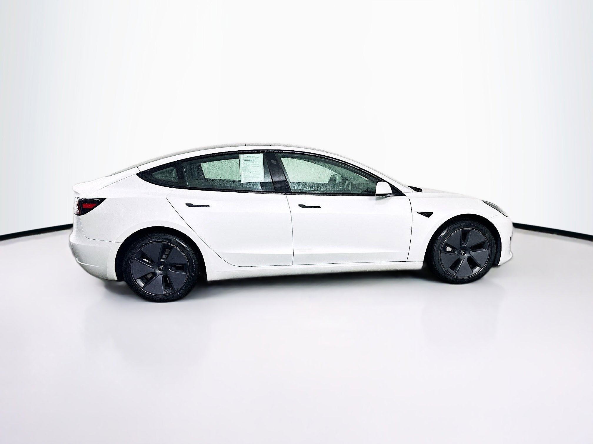 Used 2023 Tesla Model 3 Standard Range image 10