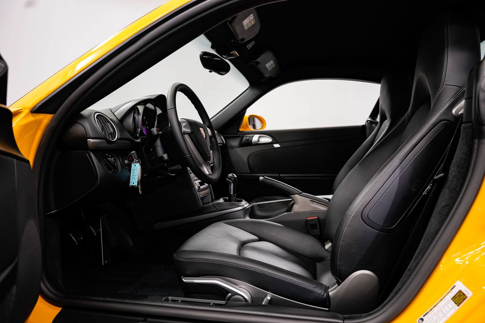 Used 2008 Porsche Cayman RWD image 16