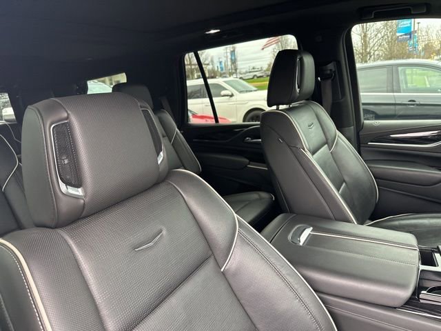 Used 2022 Cadillac Escalade Sport w/ Touring Package image 14