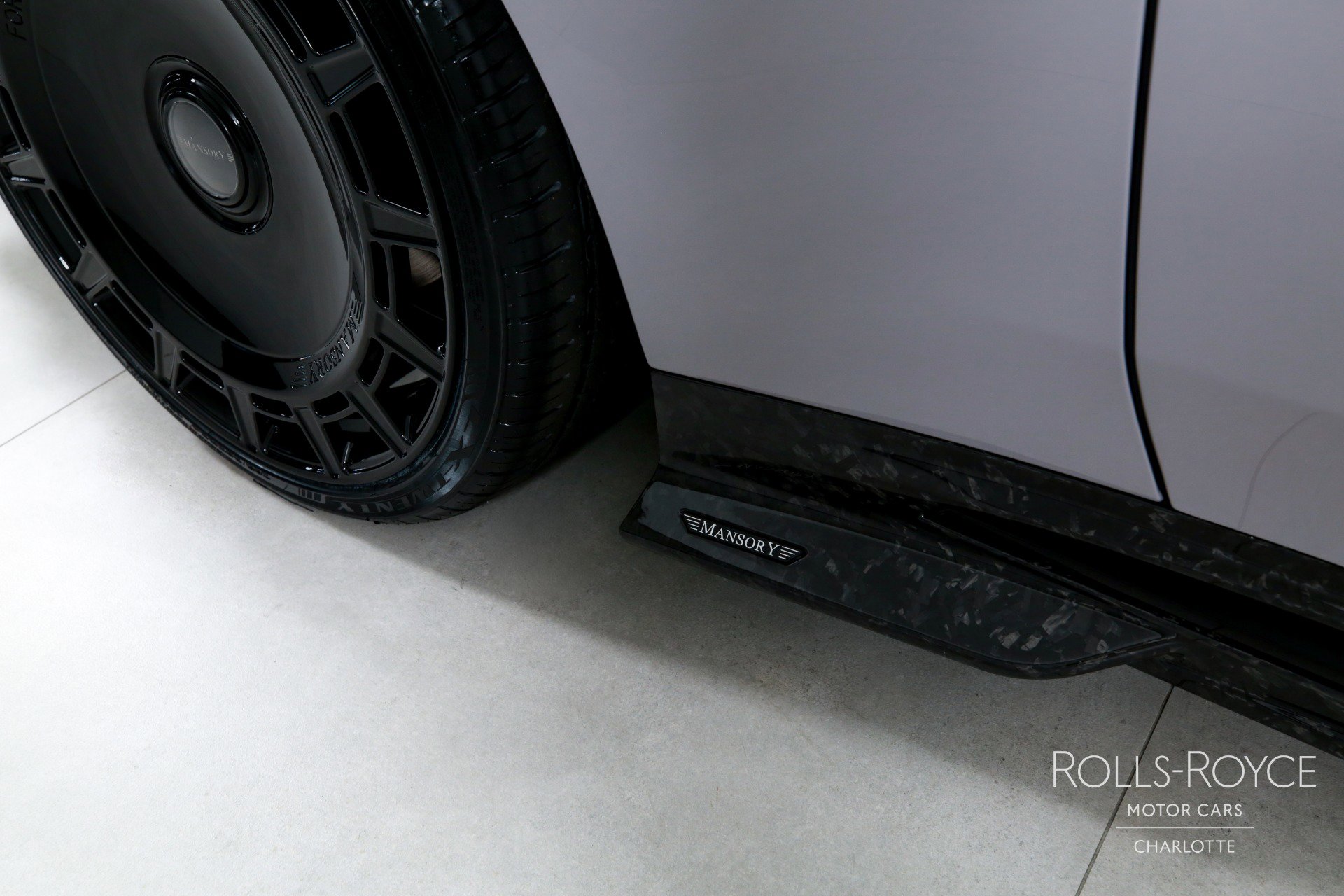 Used 2025 Rolls-Royce Spectre Black Badge w/ Spectre Enhancement Package image 37