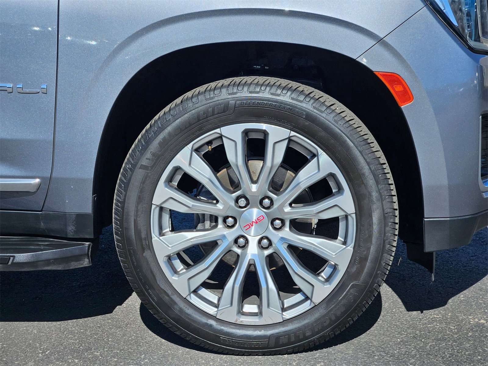 Used 2021 GMC Yukon Denali image 29