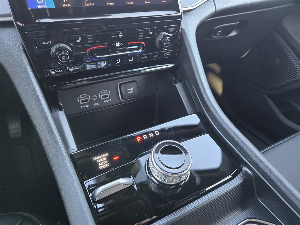 New 2025 Jeep Grand Cherokee Limited image 14