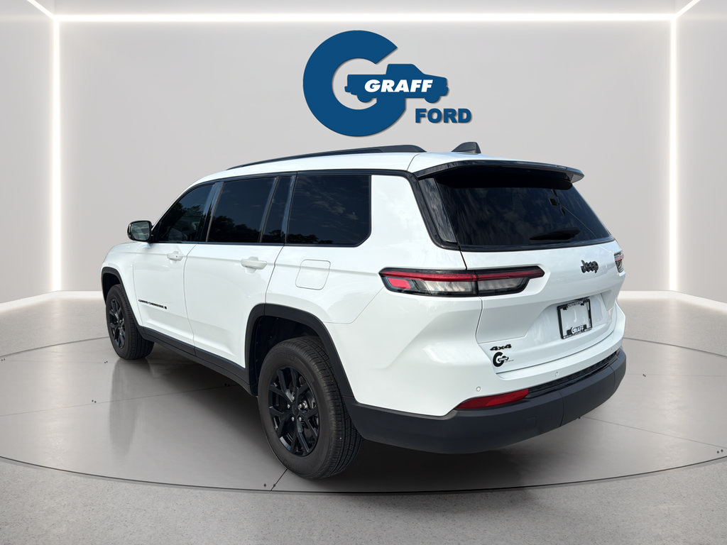 Used 2025 Jeep Grand Cherokee L Altitude AWD/4WD image 5