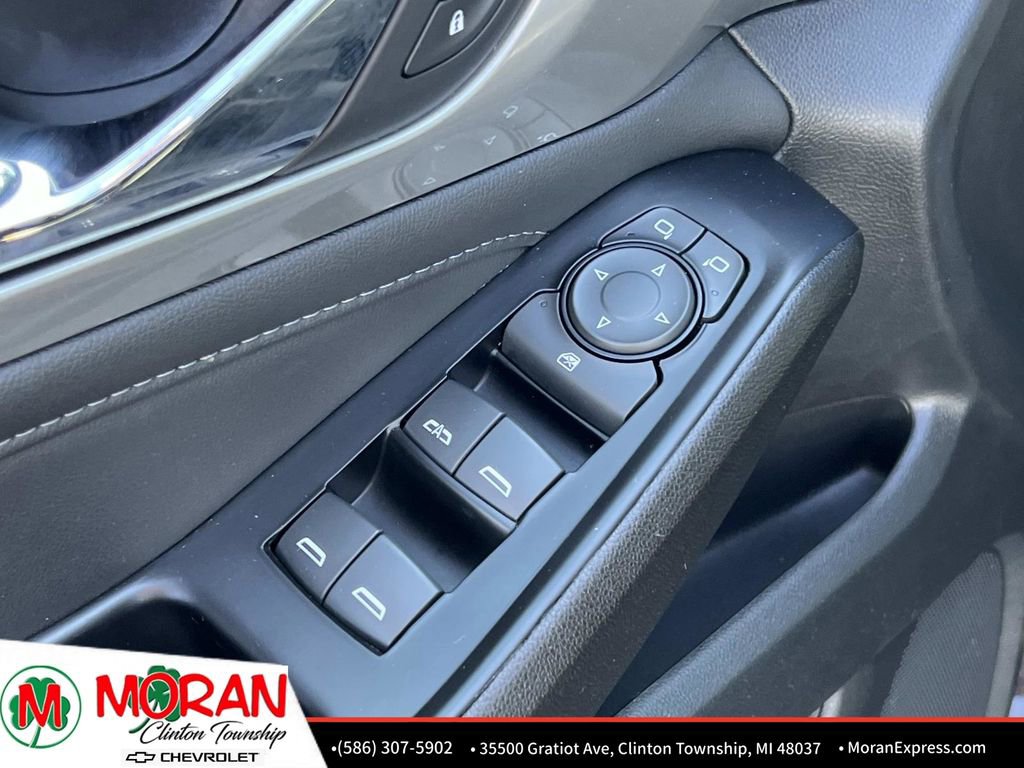 Certified 2023 Chevrolet Traverse LT image 18