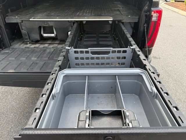Used 2025 GMC Sierra 3500 Denali Ultimate AWD/4WD image 15